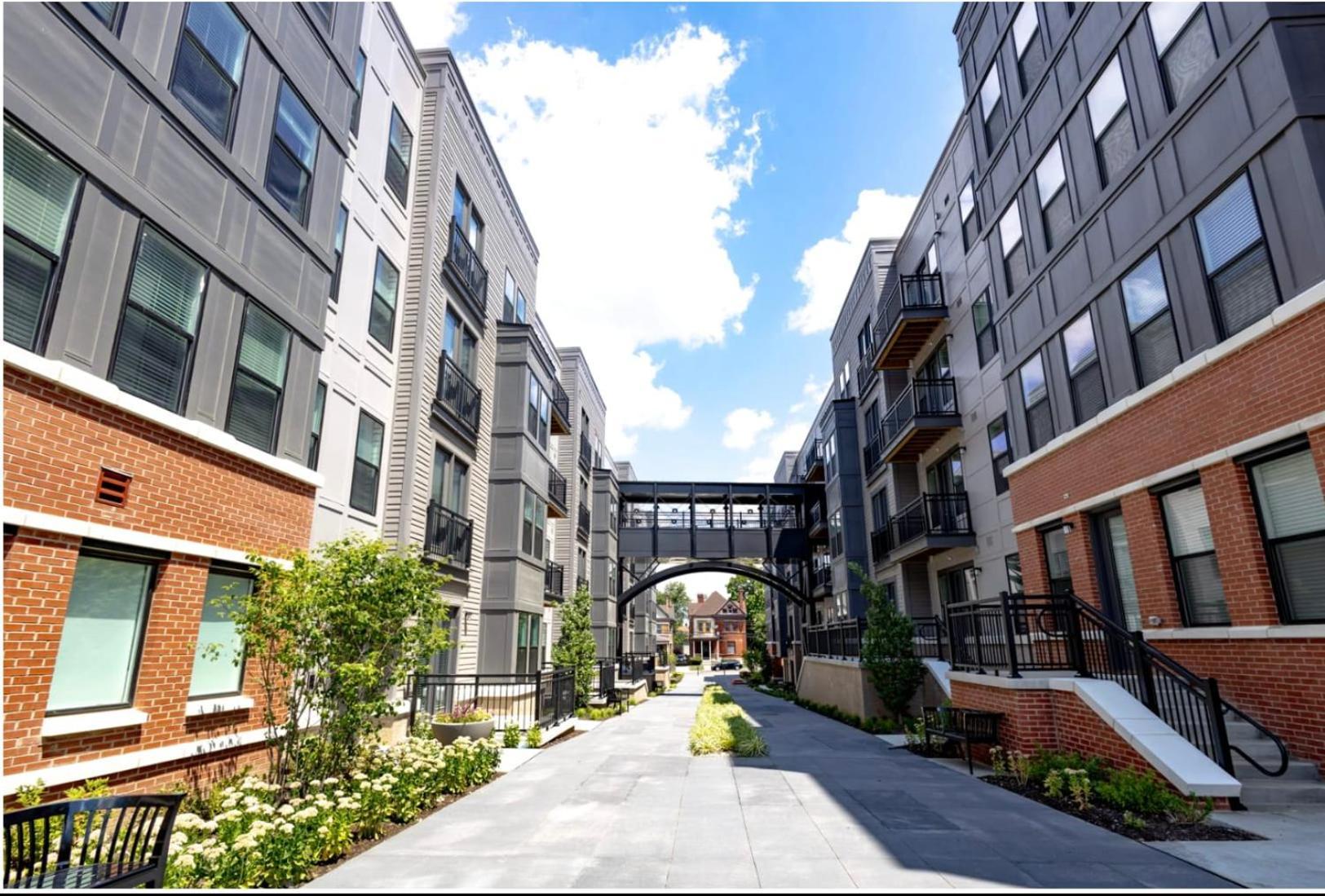 Apartment Urban With Pool And Parking Cincinnati